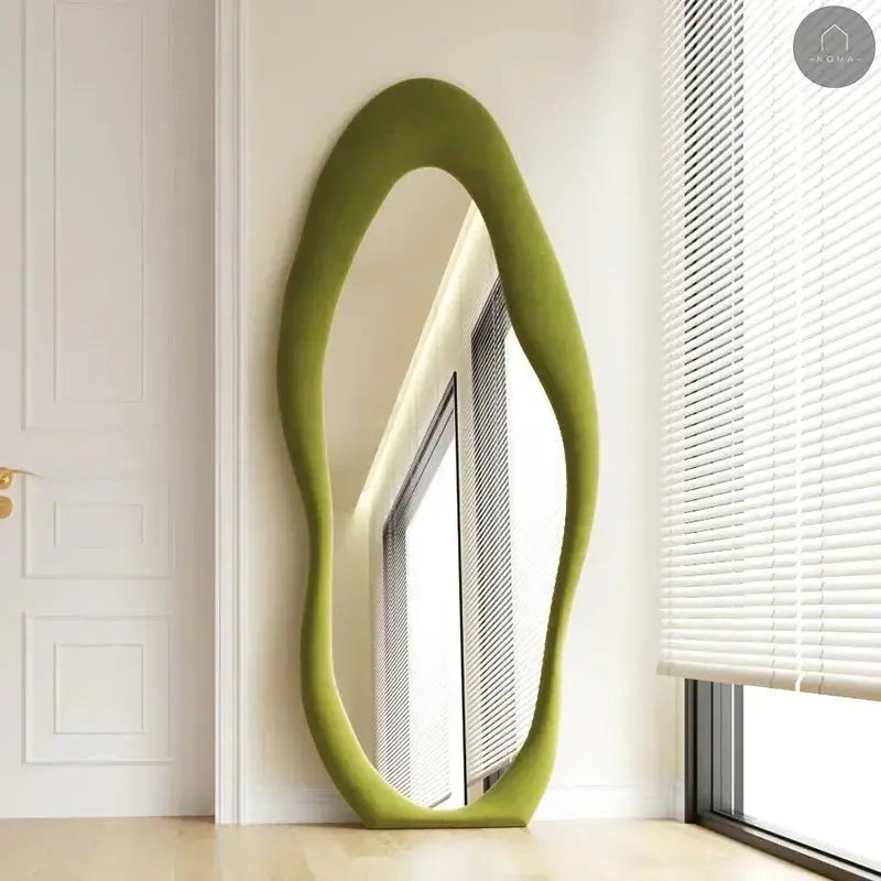 Ranjoli Mirror